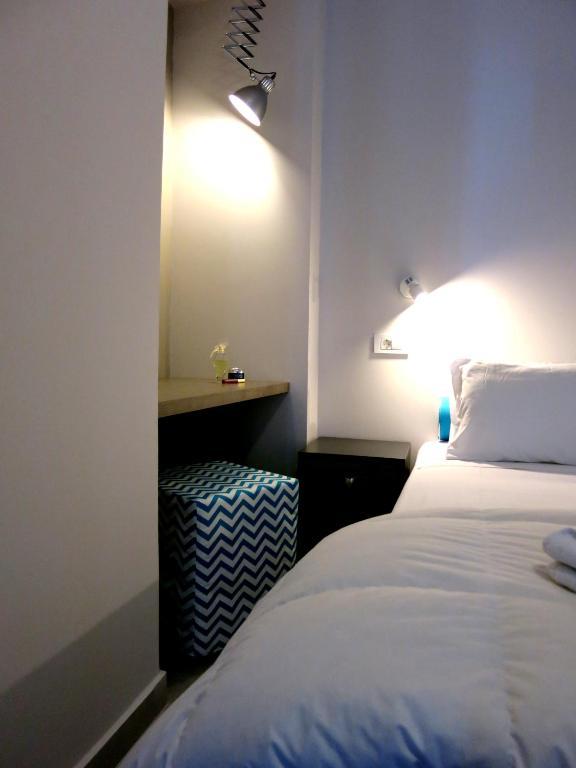 Amaryllis Aparthotel Platanias  Bilik gambar